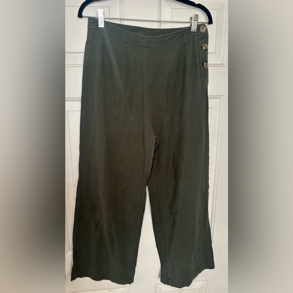 HYFVE Cropped Wide Leg Button Pants Womens Medium Casual‎ Lightweight Summer.